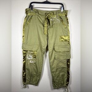 Vintage Cache Cargo Capri Pants Y2K Embroidered Floral Crop Utility Green 12